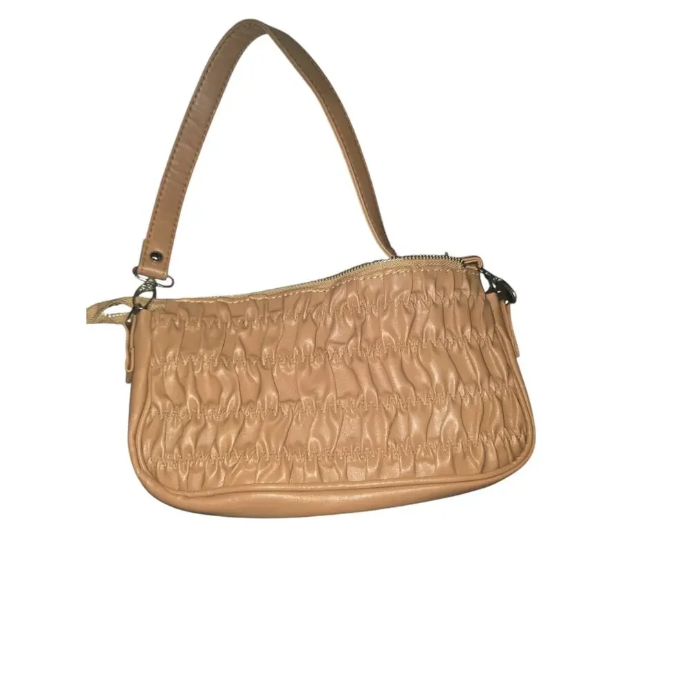 Rippled Bag Brown Zipper Closure